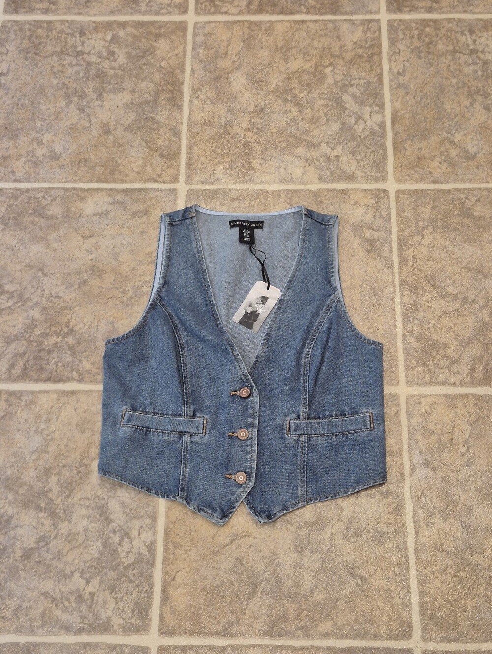 NWT Sincerely Jules Denim Vest Size Medium, Fake Pockets